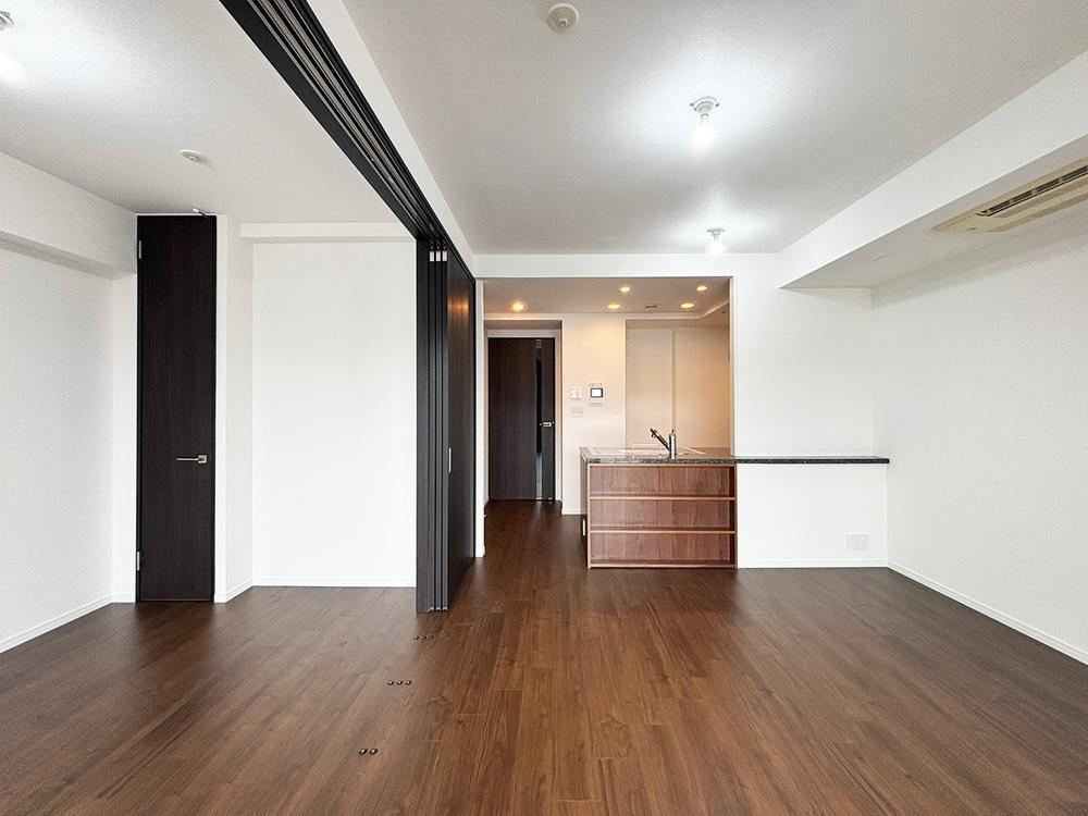 1LDK+S apartment in Shibuya Ward, Tokyo - Photo 1