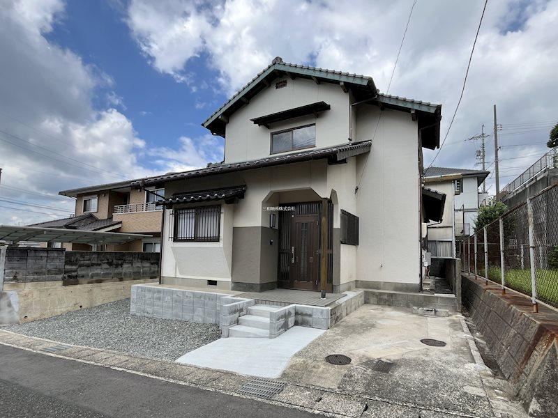 Spacious 3LDK House with Family Closet in Shimonoseki - Photo 1