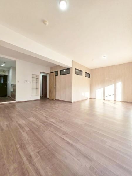 2LDK apartment in Neyagawa, Osaka - Photo 1
