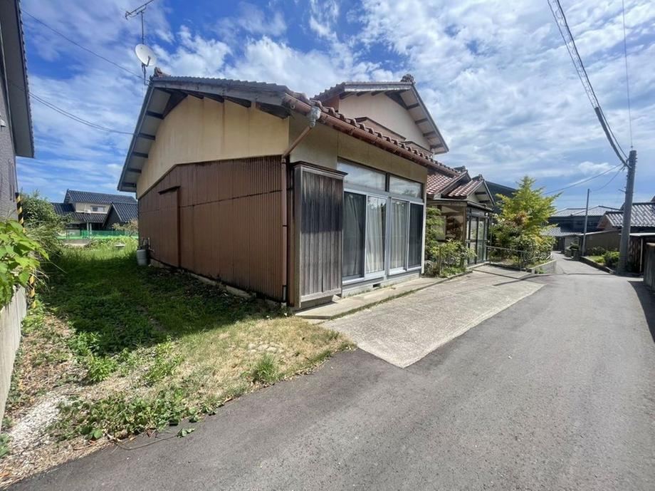 808 m² land in Kahoku, Ishikawa - Photo 1