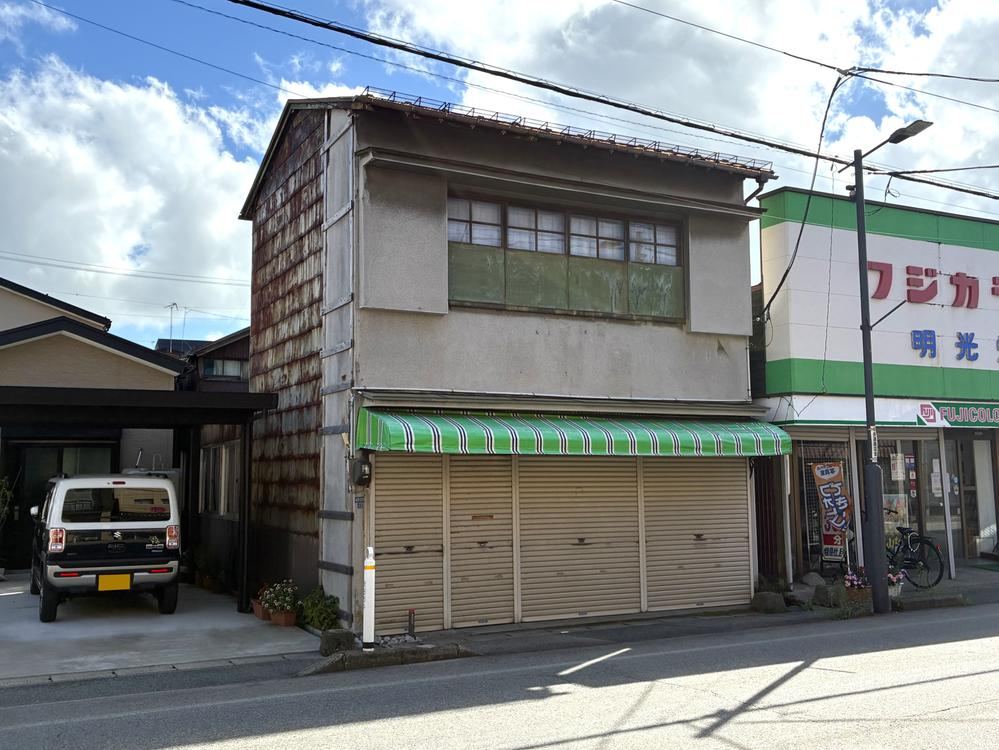 Flat Land Near Tsuchizaki Station, Akita - Photo 1
