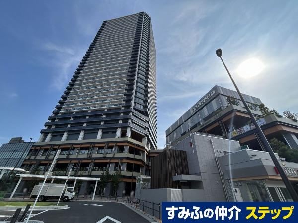Newly Built Mixed-Use Tower Near Jujo Station - Photo 1