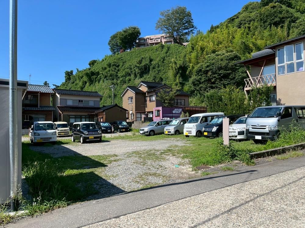 305 m² land in Kanazawa, Ishikawa - Photo 1