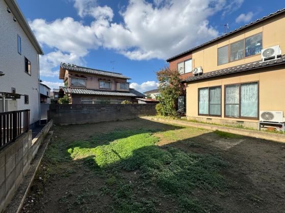121 m² land in Kanazawa, Ishikawa - Photo 1