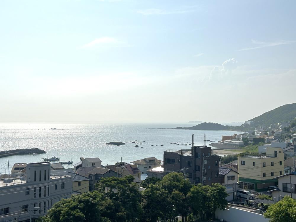 Luxurious 12LLDKK with Ocean and Mt. Fuji Views in Akiya - Photo 1