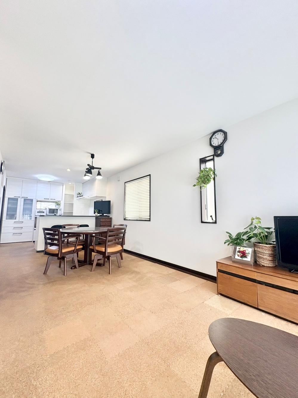 Stylish 3LDK+S Steel-Frame Home in Hachioji - Photo 1