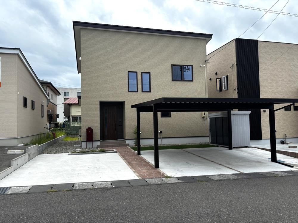 Modern 4LDK House in Yamami - Photo 1
