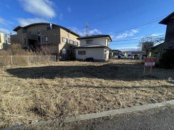 plot of land in Suwa District