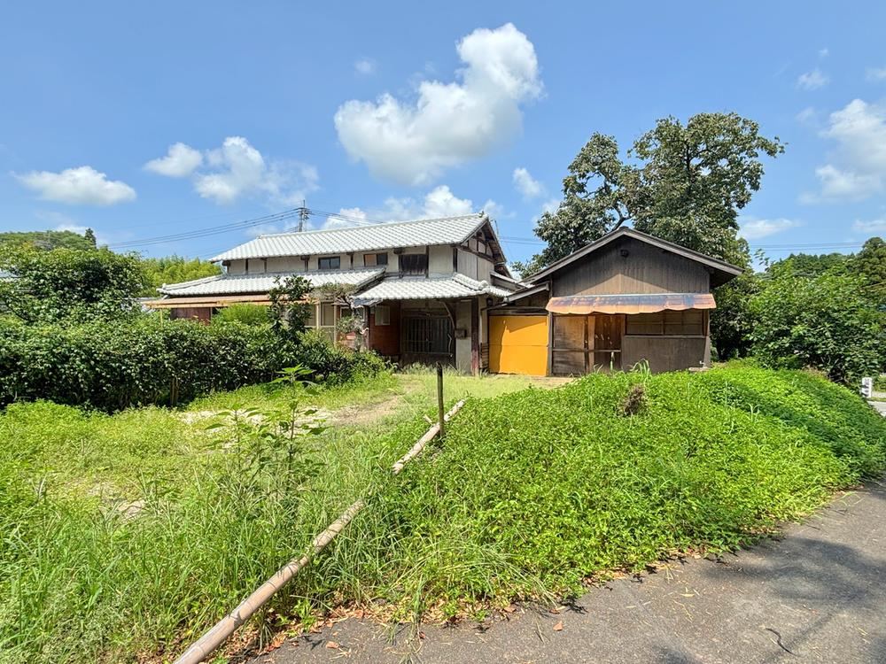 Charming Renovated Old House in Kamishiraki - Photo 1