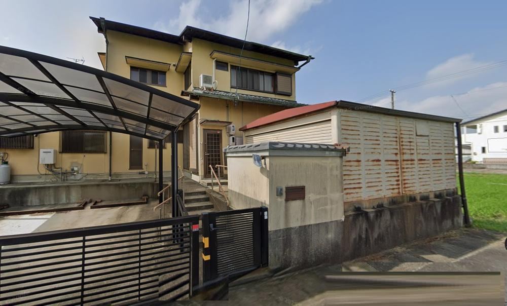 Spacious 9LDK Detached House Near Kintetsu Kanie Station - Photo 1