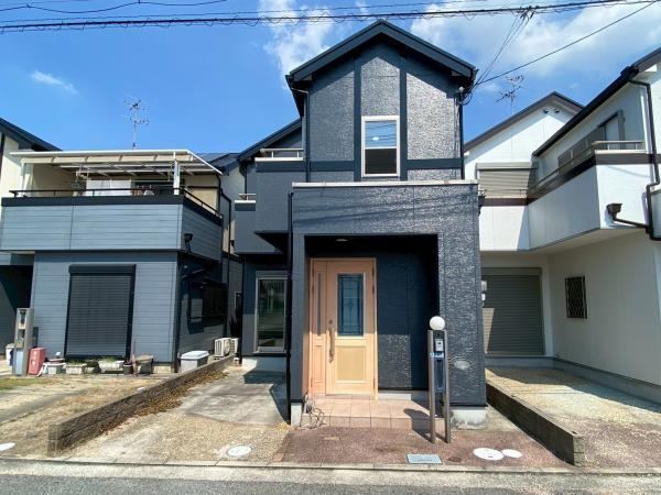 Well-Maintained 3LDK House in Suga, Osaka - Photo 1