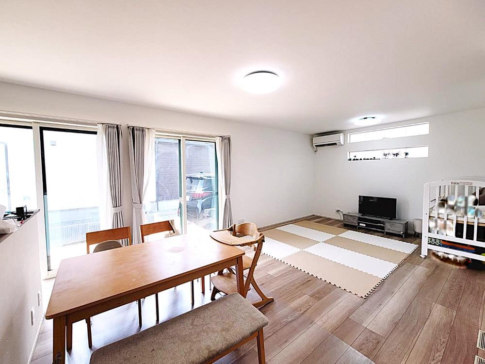 Nearly New 2LDK+S House with Pantry in Osaka Sayama - Photo 1