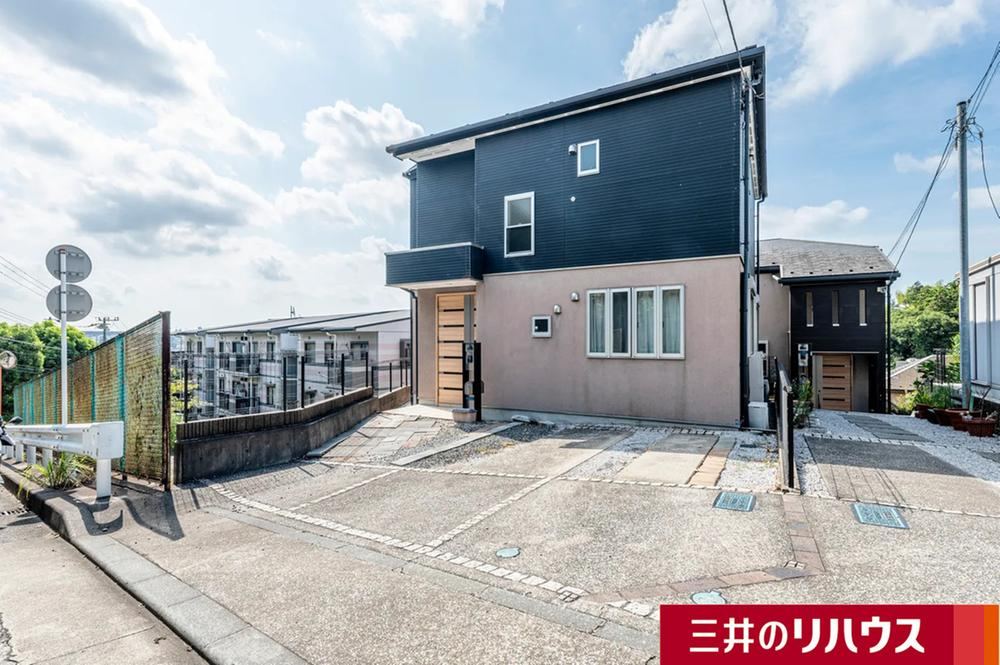 Renovated 4LDK House in Fujizuka - Photo 1