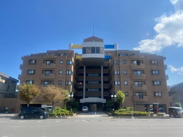 2LDK apartment in Tsuruga, Fukui - Photo 1