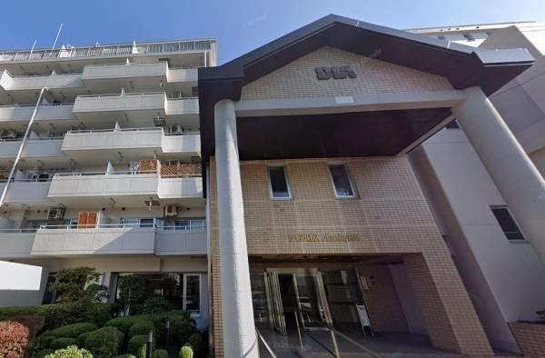 Spacious 3LDK Apartment in a Large Community in Tsurumi - Photo 1