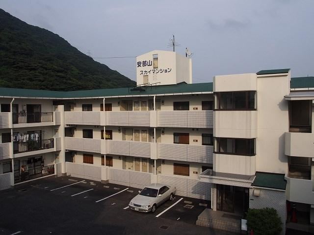 2LDK apartment in Kokuraminami Ward, Kitakyushu, Fukuoka - Photo 1