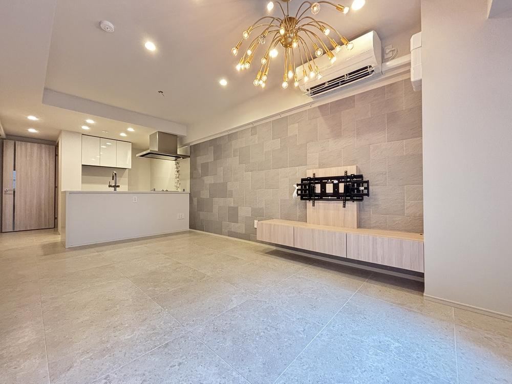 Stylish 2LDK Apartment with Multiple Options in Setagaya - Photo 1