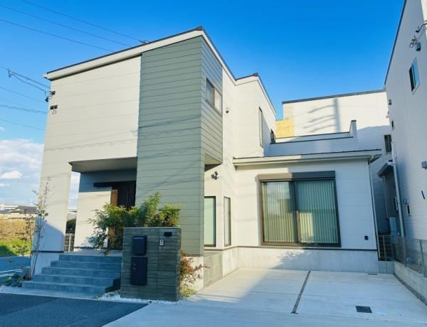 Modern 3LDK Home with Parking in Nagoya - Photo 1