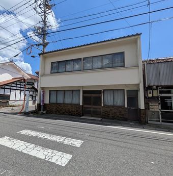 11DK+S house in Yamagata District