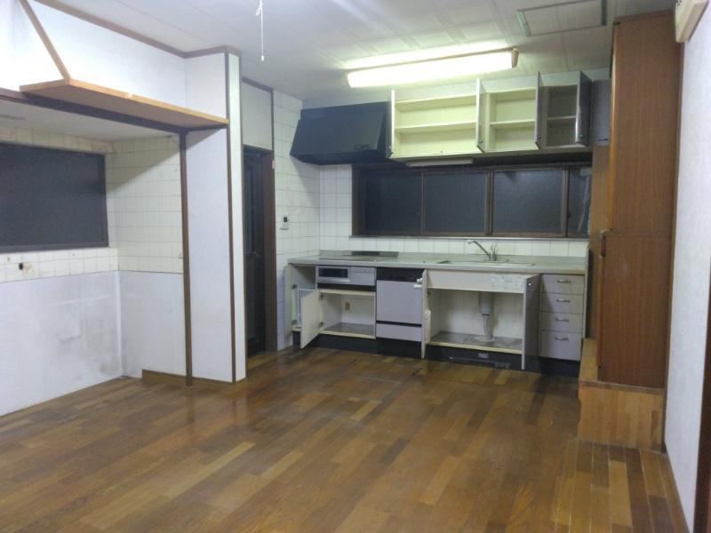 Spacious 5DK Bungalow with Large Lot in Kurashiki - Photo 1
