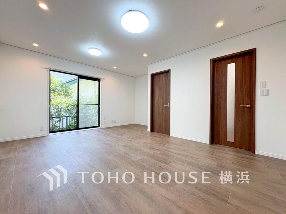 Beautifully Renovated 3LDK Home in Oba-cho - Photo 1
