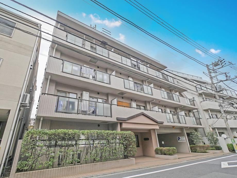 2LDK apartment in Setagaya Ward, Tokyo - Photo 1