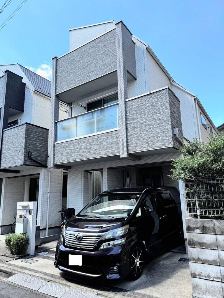 Charming 3LDK House Near Kameari Station - Photo 1