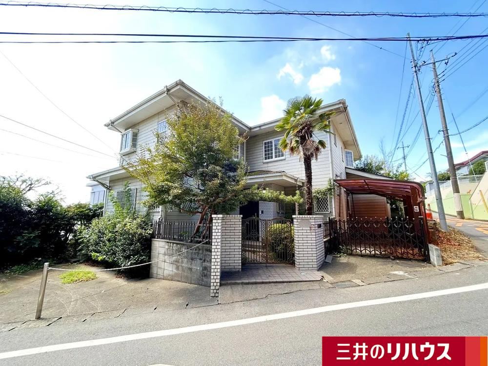 5LDK House with Modern Amenities in Kunitachi - Photo 1
