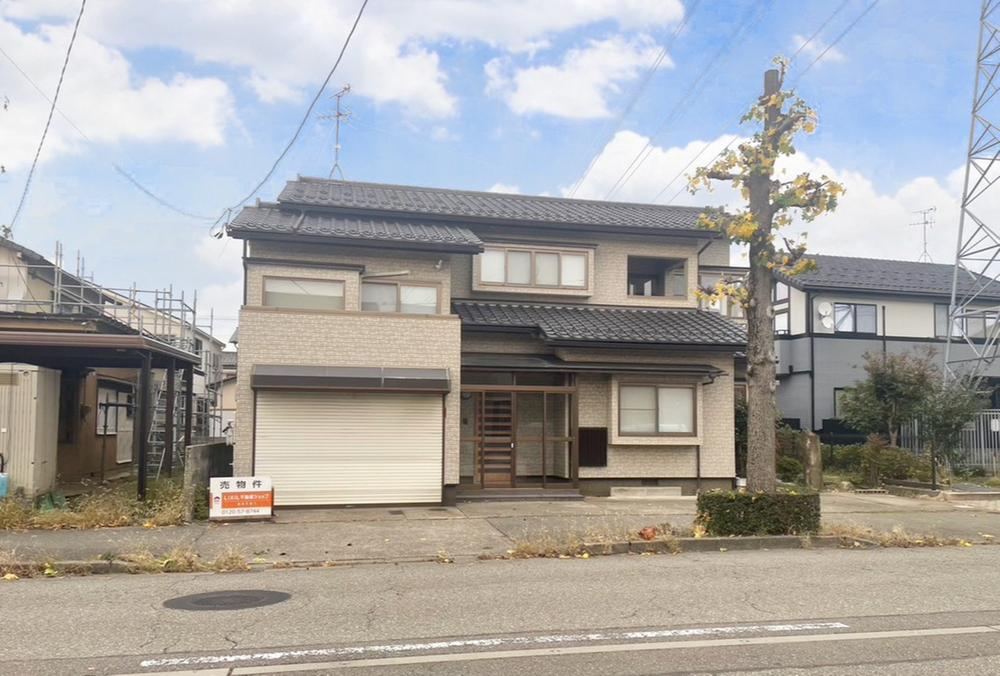 Open House on April 18-19! Parking for 3 Cars - Photo 1