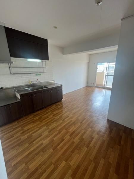 3LDK apartment in Meito Ward, Nagoya, Aichi - Photo 1