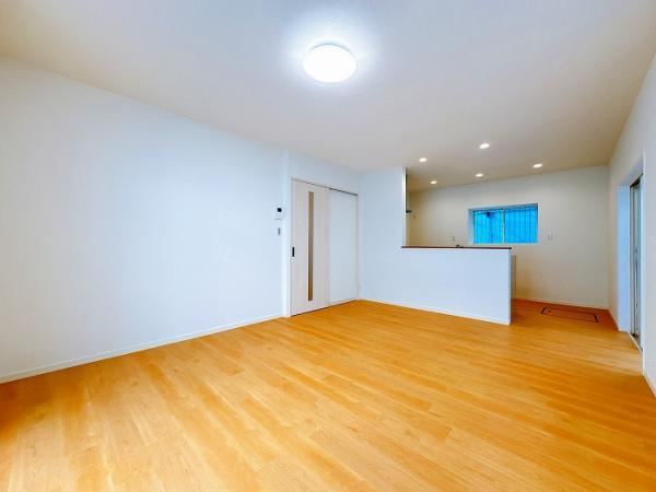 Renovated 4SLD Home with Modern Amenities - Photo 1