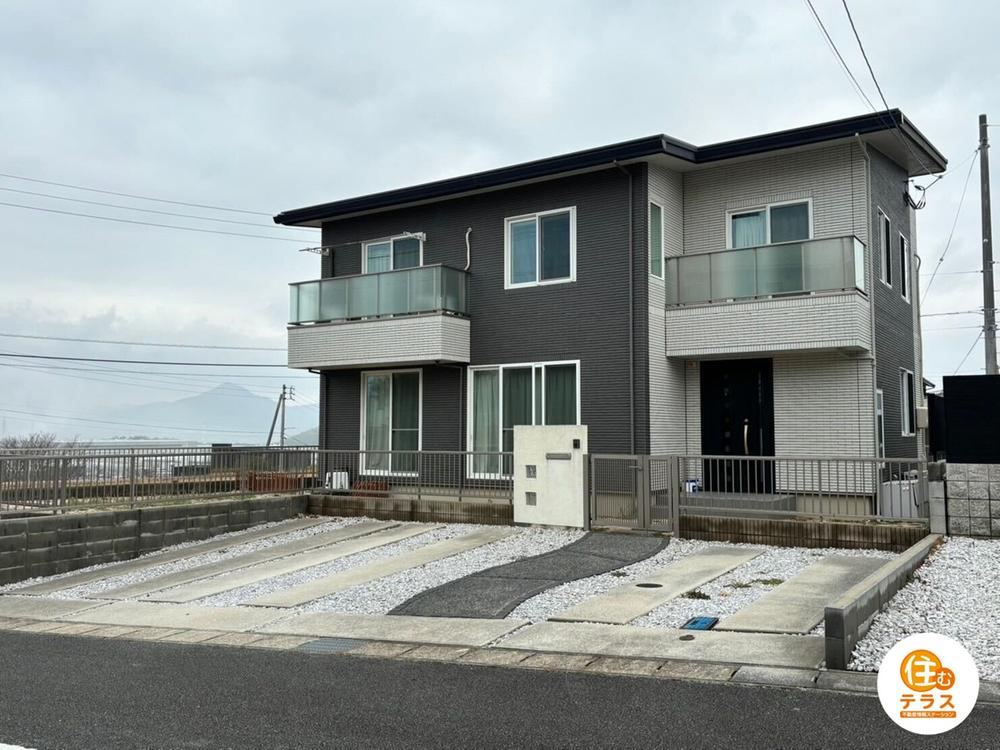 Well-Designed 5LDK House in Hofu - Photo 1