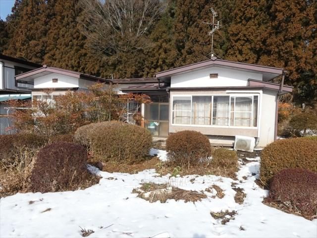Conveniently Located 4DK Home Near Shops in Tamaki, Hachinohe - Photo 1