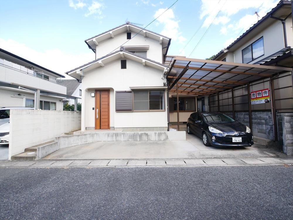 Updated 3LDK House with Ample Parking in Okayama - Photo 1