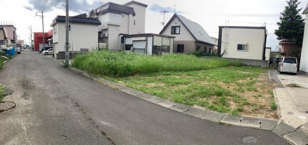 Spacious Land Near Tsutsui Station in Aomori City - Photo 1