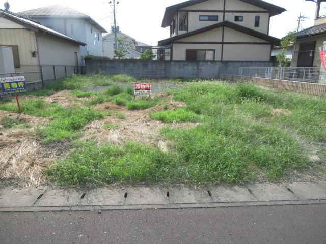 Quiet Residential Land with Utilities Available - Photo 1