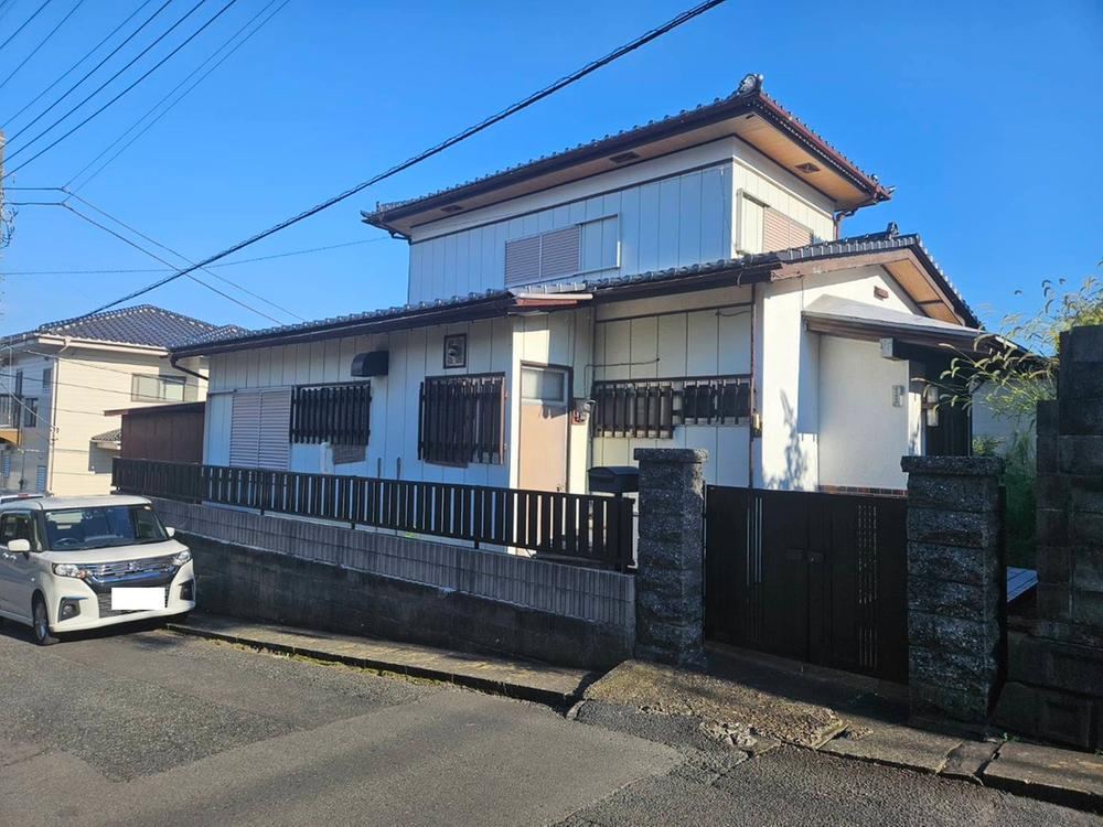 Scenic 6K Home with Ocean Views in Onuma - Photo 1