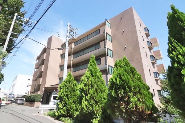 2LDK Apartment with Rooftop Balcony in Kanagawa - Photo 1