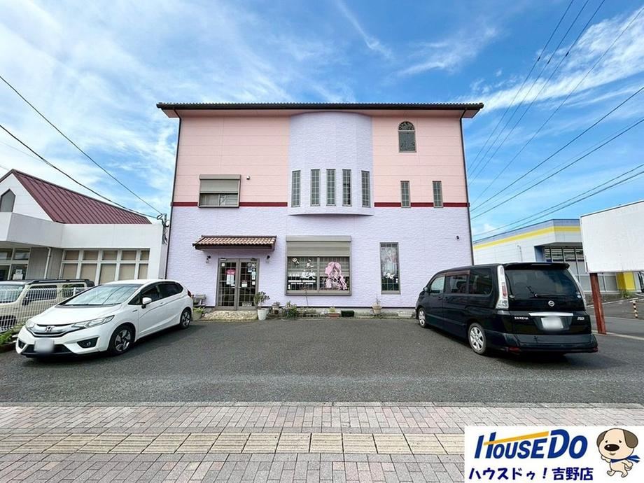 Spacious 4LDK Home with Store in Yoshino, Kagoshima - Photo 1