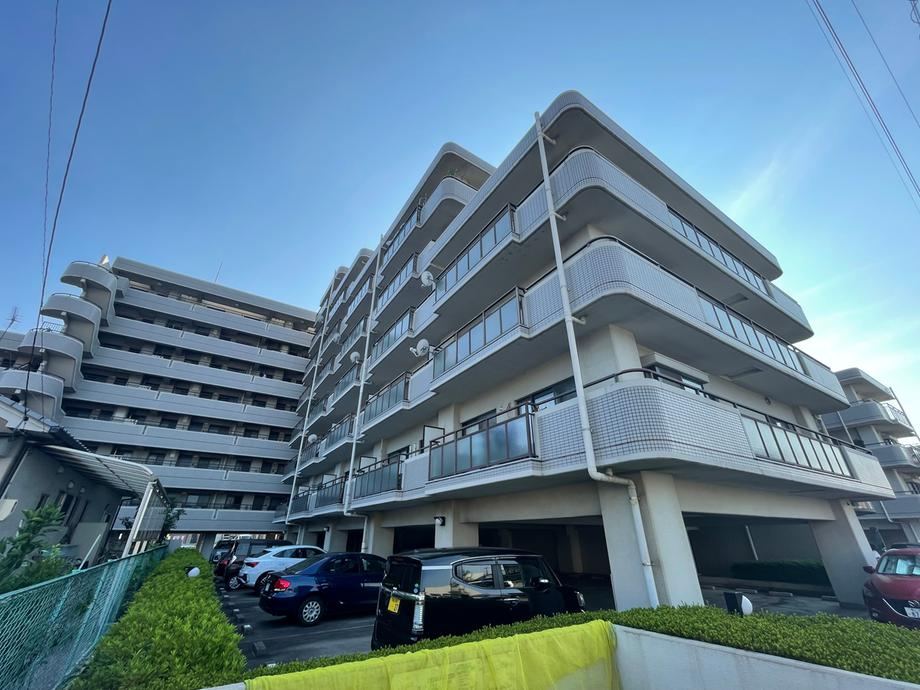 2LDK+S apartment in Fukuyama, Hiroshima - Photo 1