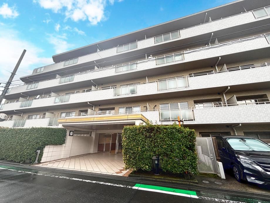 3LDK Apartment with Parking in Hodogaya - Photo 1