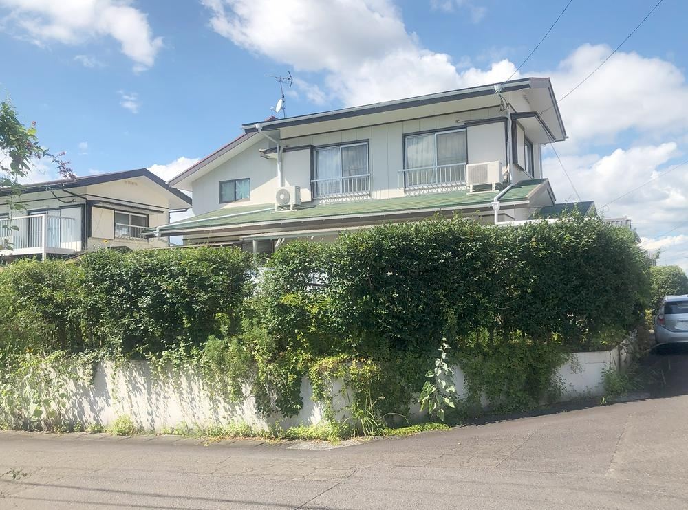 Spacious 6LDK House with Scenic Views - Photo 1