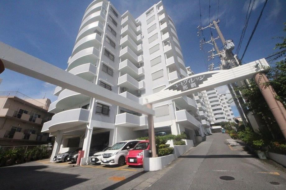 3LDK apartment in Naha, Okinawa - Photo 1