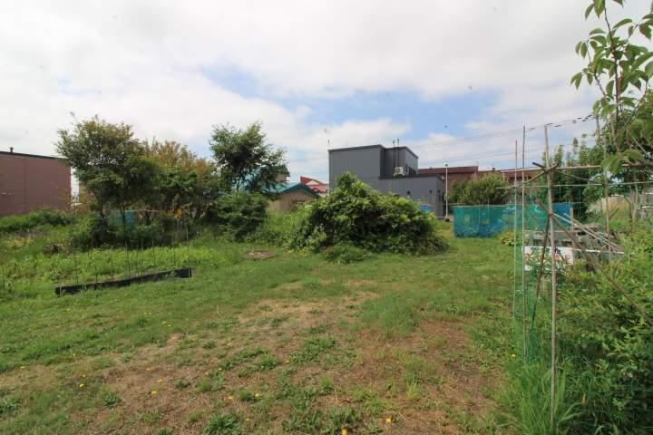 Spacious Land in Akebono-cho, Ebetsu - Photo 1