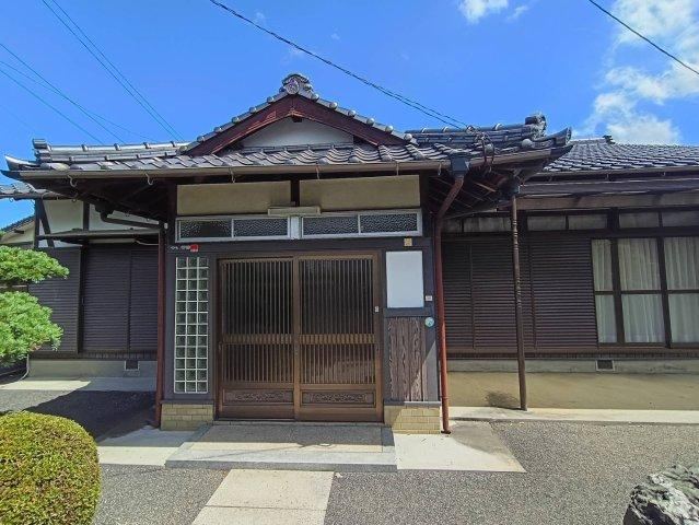 Spacious 8DK House in Nishijo City - Photo 1