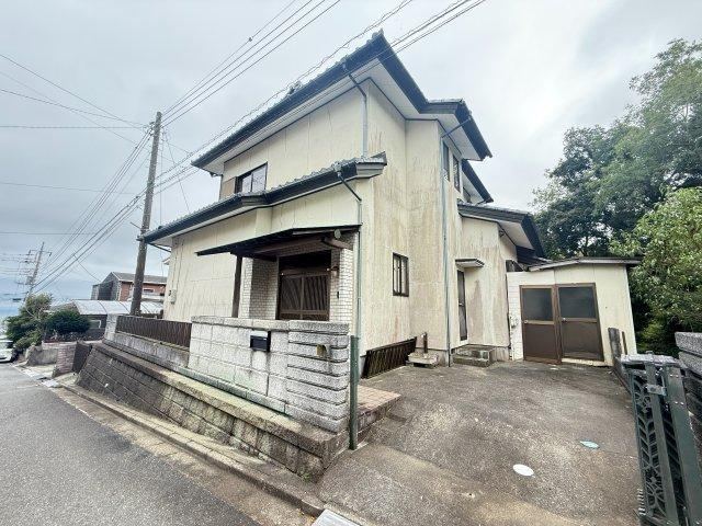 Spacious 5DK House with Modern Amenities in Takasuzumachi - Photo 1