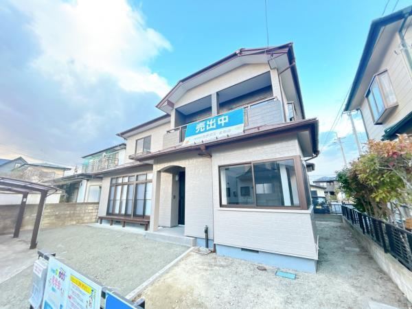 Renovated 4LDK House Ready for Immediate Move-In in Watarimachi - Photo 1