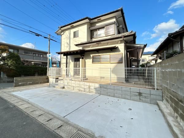 Renovated 3LDK House in Onojo City - Photo 1