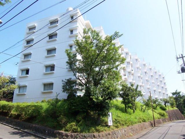 2LDK apartment in Atami, Shizuoka - Photo 1