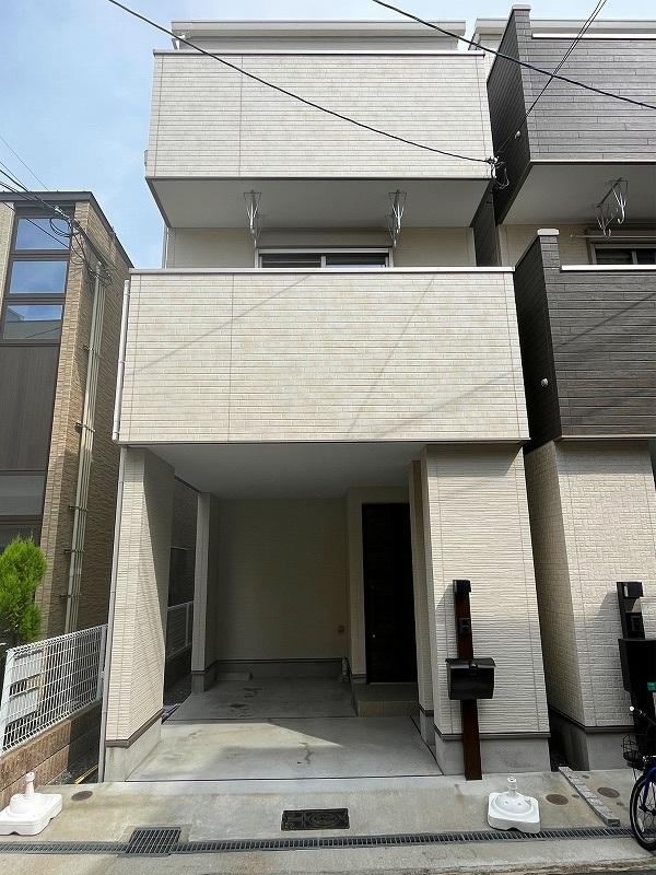 Newly Built 4LDK House with Renovation - Photo 1